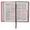 KJV Giant Print roze Standaardformaat